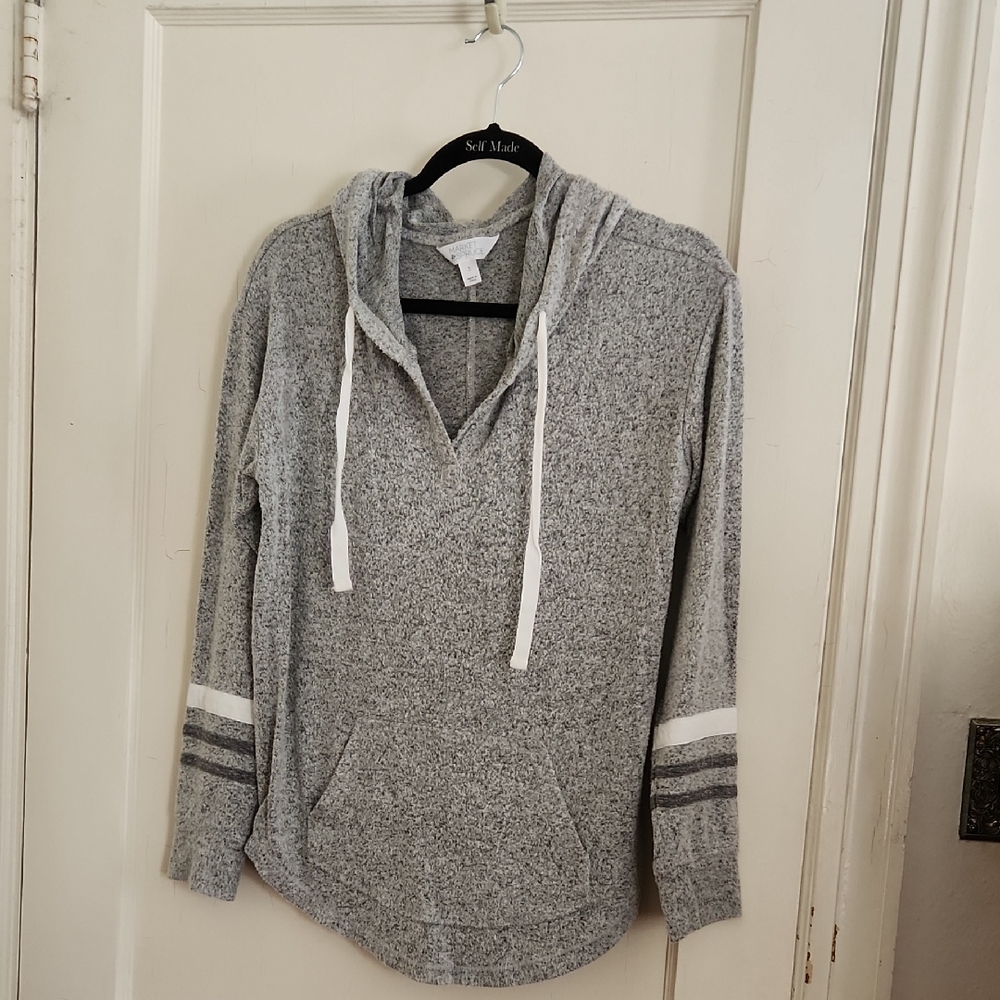 Market & Spruce Heathered Gray Hoodie